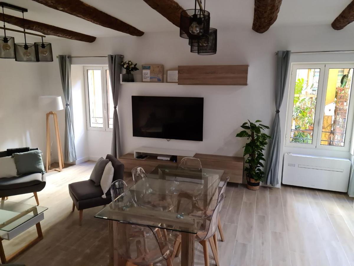 Beautiful Old Town Flat, Near The * Nice